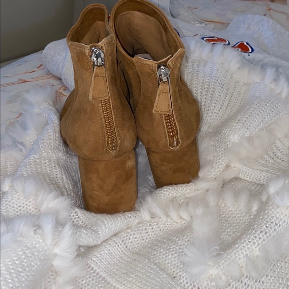 brown suede ankle boots - Picture 4 of 4